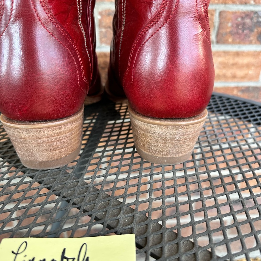 Tecovas Ruby Loretta - 7.5 - image 4